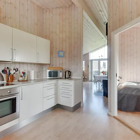 בית נופש Naia - 200m From The Sea By Interhome נורדבורג